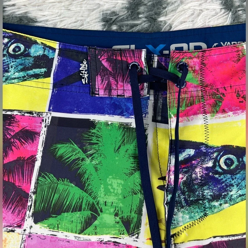 Salt life Men’s Multi-color Board Shorts SLX-QD Vapor Stretch Size 34